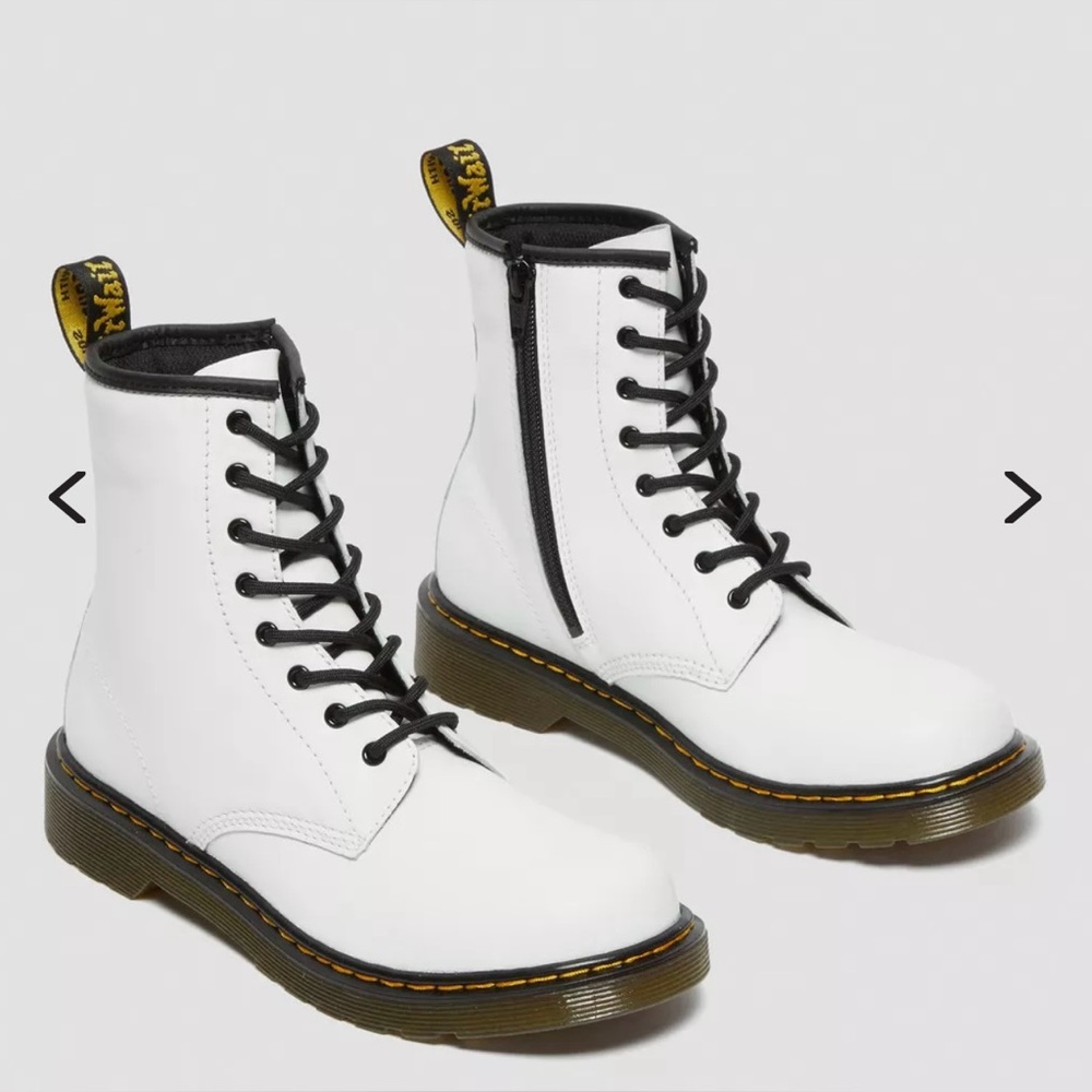 Dr. Martens White Romario Leather Lace-Up Boots #1460 Y Big Kids Size W7 M6